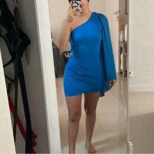Blue one sleeve dress